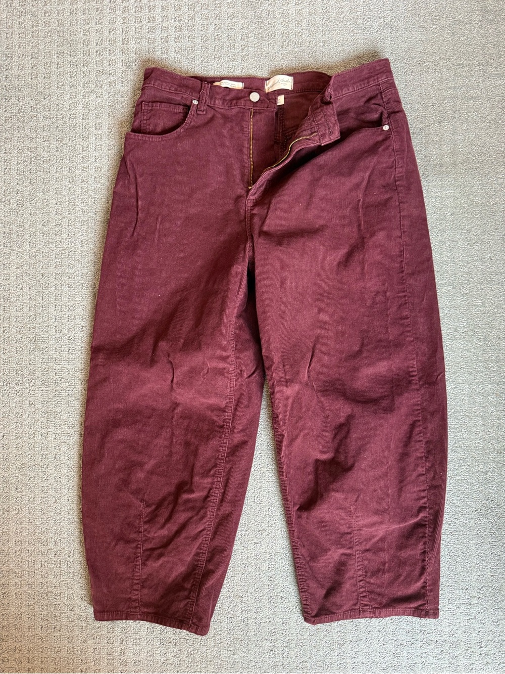 Universal Thread Women's Wide Leg Jeans in Burgundy